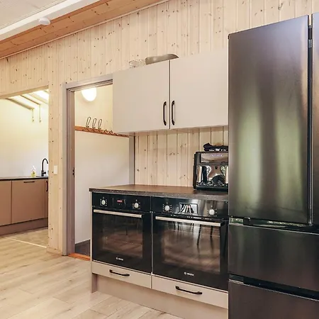 Spacious Retreat By Limfjorden - By Traum 別荘 Sillerslev