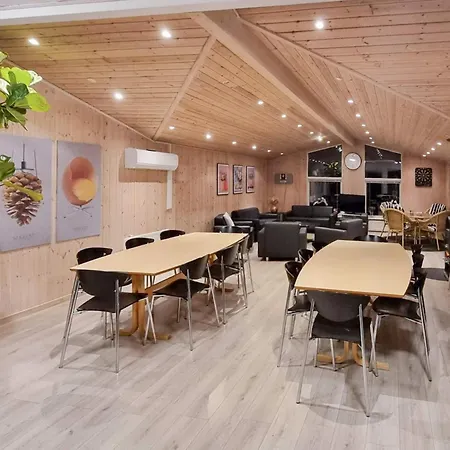 Spacious Retreat By Limfjorden - By Traum Sillerslev
