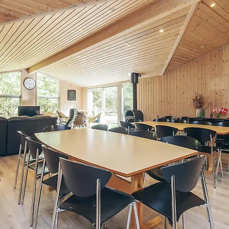 Spacious Retreat By Limfjorden - By Traum 別荘 *