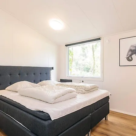 Spacious Retreat By Limfjorden - By Traum 別荘 Sillerslev